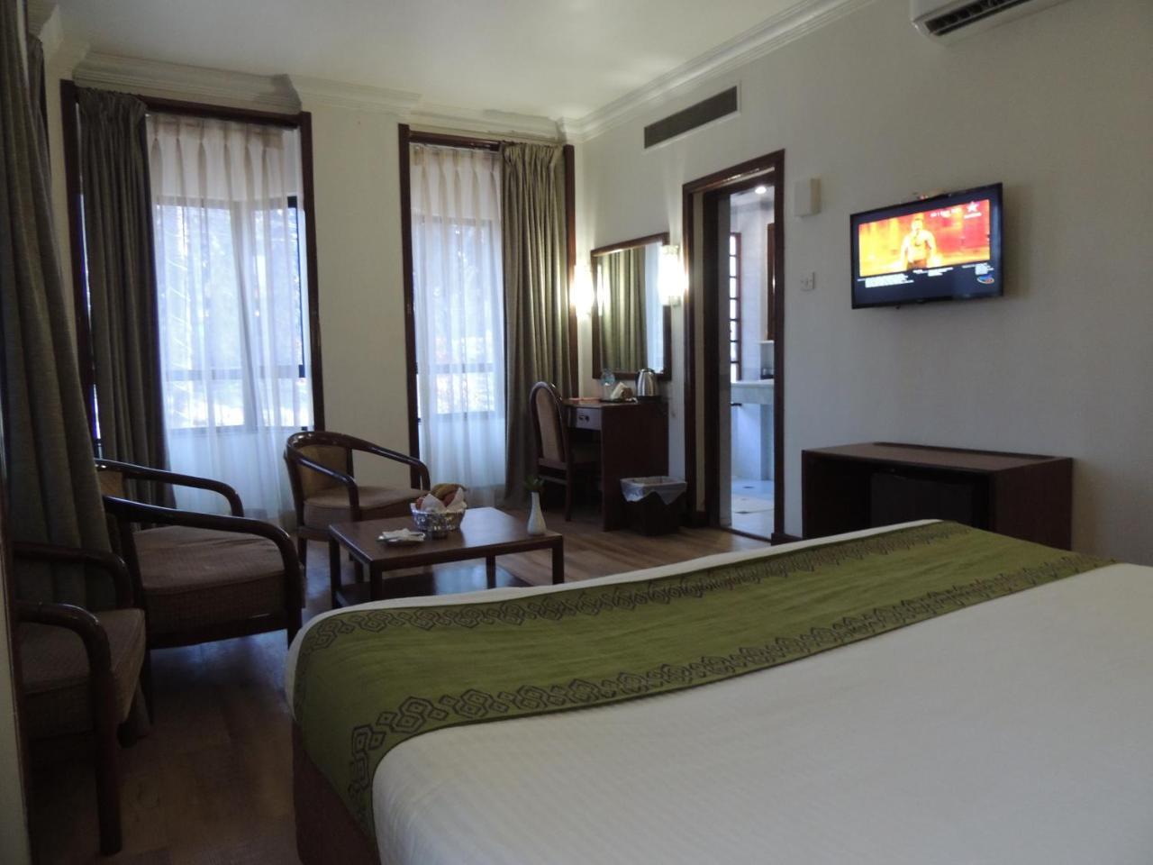 Hotel Nirvana Siddharthanagar Exterior foto